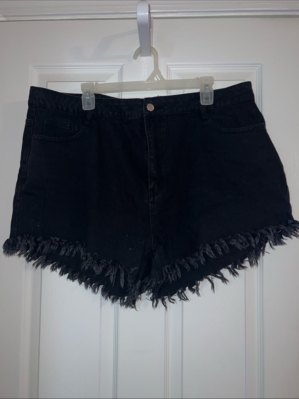 SHEIN Black Frayed Hem High-Rise Denim Shorts